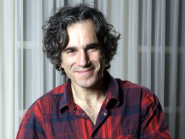 Daniel Day-Lewis photo #