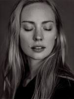 Deborah Ann Woll photo #