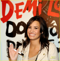photo 18 in Demi Lovato gallery [id149303] 2009-04-23