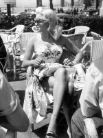 Diana Dors photo #