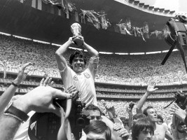 Diego Maradona pic #448602