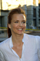 Dina Meyer photo #