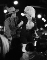 photo 18 in Dolly Parton gallery [id1313898] 2022-11-14