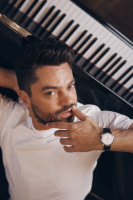 Dominic Cooper photo #