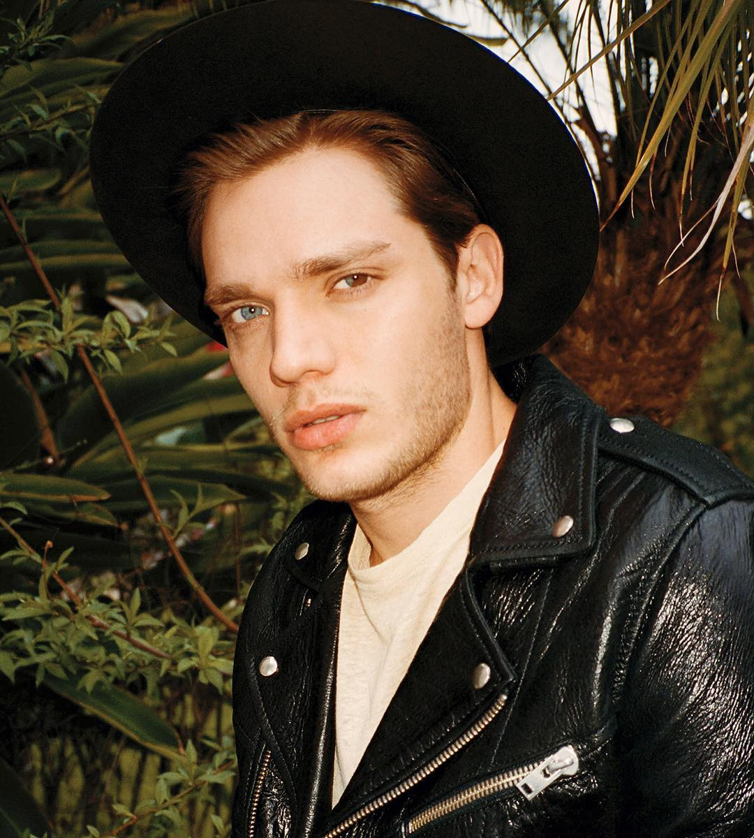 Dominic Sherwood: pic #915484