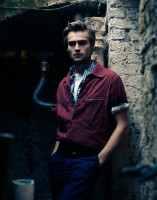 Douglas Booth photo #