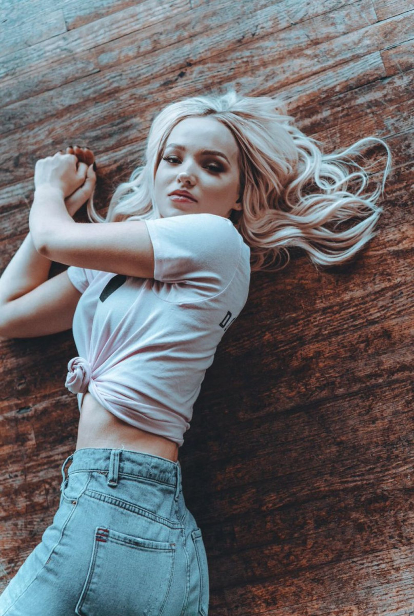 Dove Cameron Photo 326 Of 465 Pics Wallpaper Photo 1075735 Theplace2,Blackpink Desktop Wallpaper Hd How You Like That