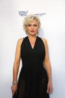 Elaine Hendrix pic #927444