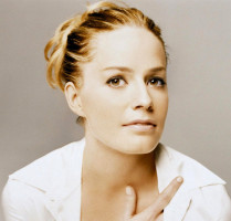 Elisabeth Shue photo #