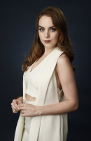 Elizabeth Gillies photo #