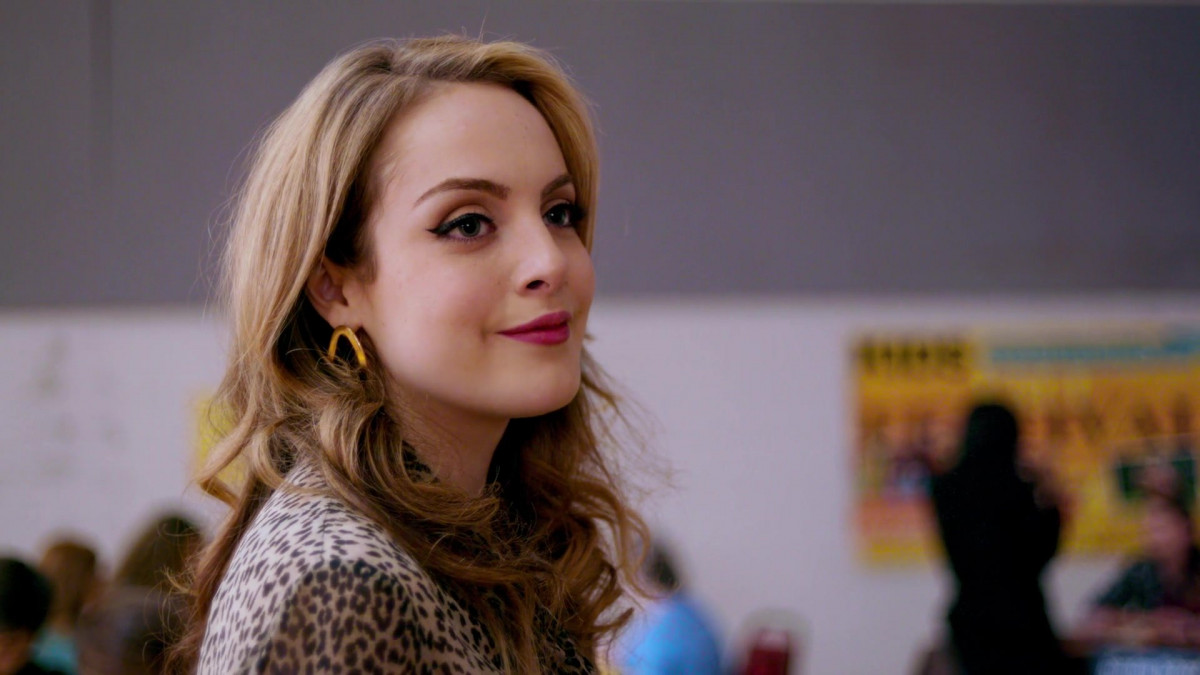 Elizabeth Gillies: pic #1236307