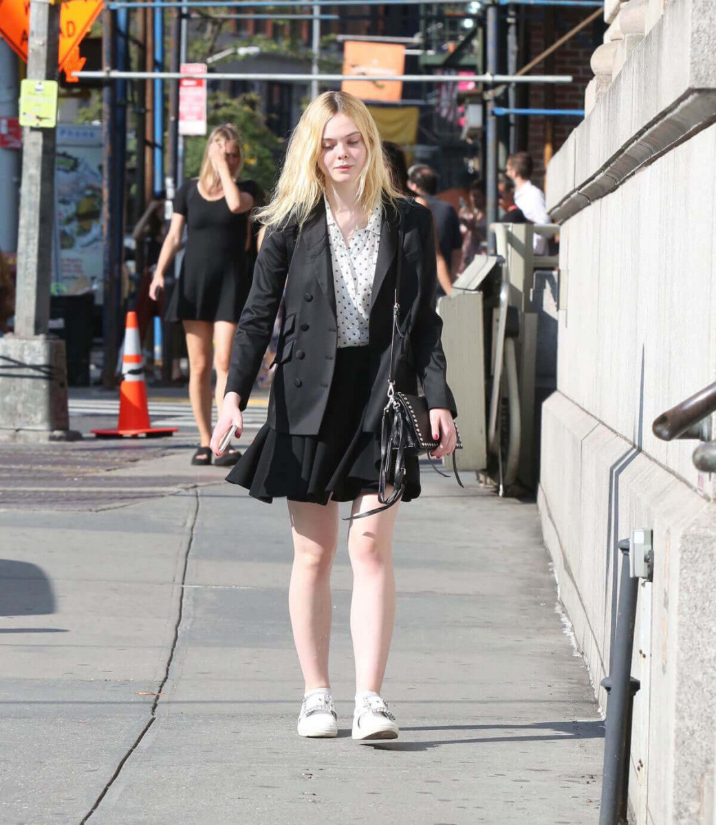 Elle Fanning: pic #1225863