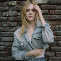 Elle Fanning photo #