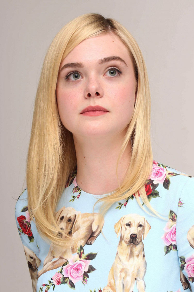 Elle Fanning photo 551 of 1270 pics, wallpaper - photo #943435 - ThePlace2