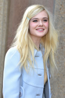 Elle Fanning photo #