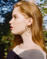 Ellie Bamber photo #