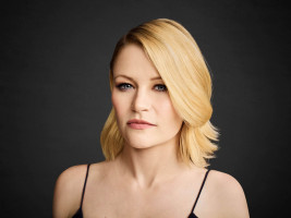 Emilie De Ravin photo #