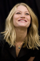 Emilie De Ravin photo #