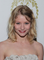 Emilie De Ravin photo #