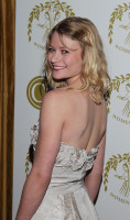 Emilie De Ravin photo #