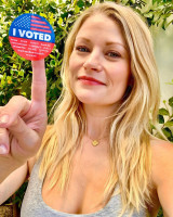 Emilie De Ravin photo #