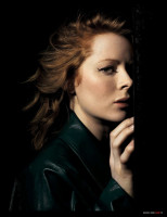 Emily Beecham photo #