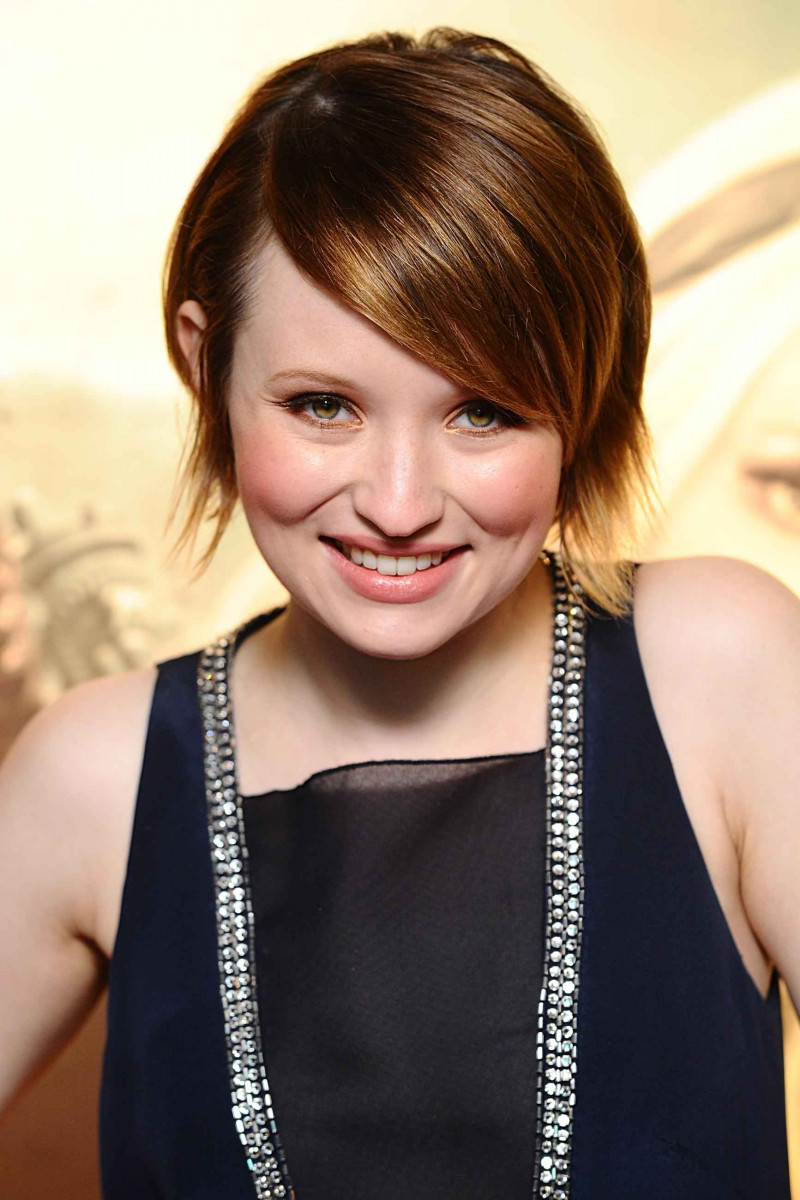 Emily Browning: pic #365264