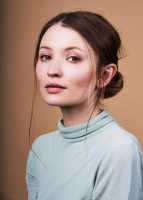 Emily Browning photo #