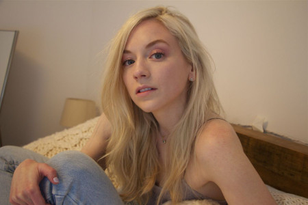 Emily Kinney pic #1204815