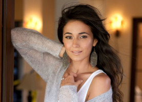 Emmanuelle Chriqui photo #