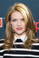 Erin Richards photo #