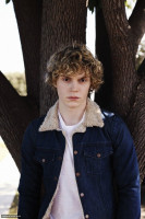 Evan Peters photo #