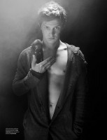 Evan Peters photo #