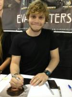 Evan Peters photo #