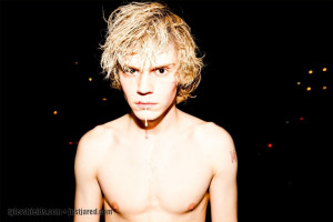 Evan Peters photo #