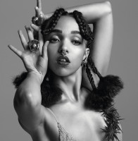 FKA Twigs photo #