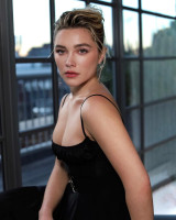 Florence Pugh photo #