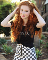 Francesca Capaldi photo #