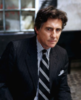 Gabriel Byrne photo #