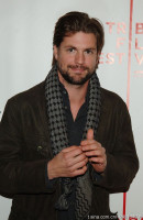 Gale Harold photo #