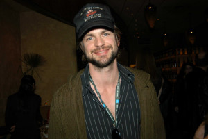 Gale Harold photo #