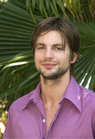 Gale Harold photo #