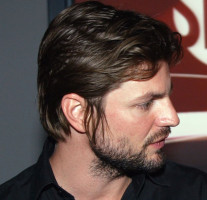 Gale Harold photo #