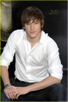 Gaspard Ulliel photo #