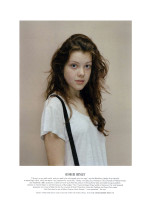 Georgie Henley  photo #