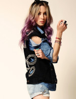 Gillian Zinser photo #