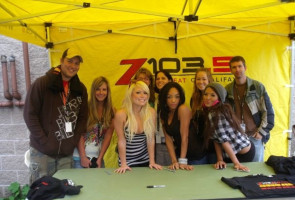 Girlicious photo #