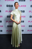 photo 12 in Gugu Mbatha-Raw gallery [id1286319] 2021-12-10