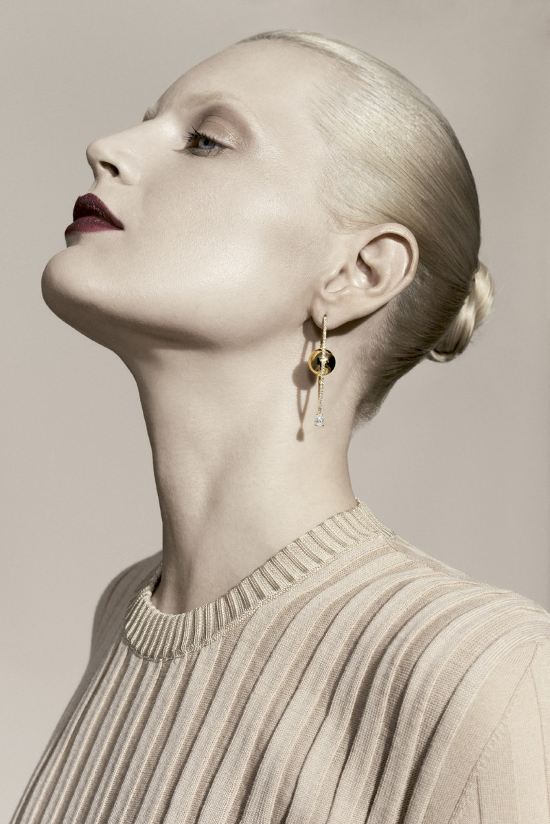 Guinevere van Seenus: pic #896001