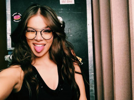 Hailee Steinfeld photo #